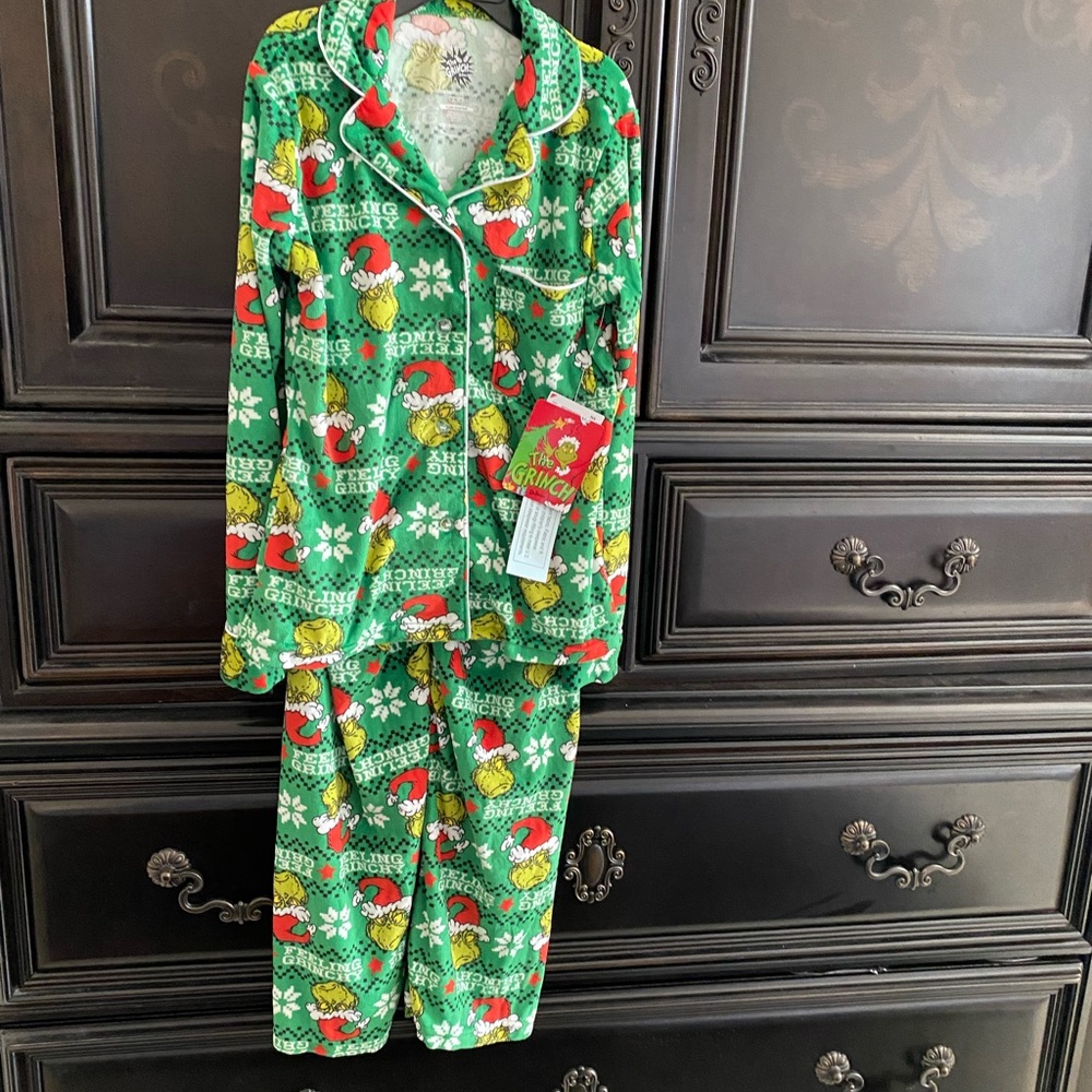 Feeling Grinchy unisex Christmas pajamas